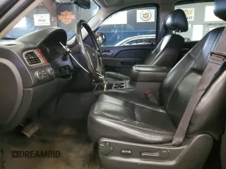 2014 Chevrolet Suburban LT with VIN 1GNSKJE77ER131290, listed as a Copart auction lot 71351994 with 258,058 mi miles and Clean Title. Bid and sale history available at carsss.com. Image 7.