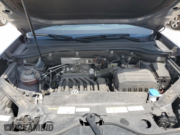 2022 Volkswagen Atlas SEL Premium R-Line with VIN 1V2FE2CA6NC219819, listed as a Copart auction lot 54796015 with 33,911 mi miles and Clean title. Bid and sale history available at DreamBid. Image 12.