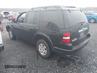 2010 Ford Explorer XLT с VIN 1FMEU7DE7AUA66897, выставлен на аукционе IAAI как лот 41113156 с пробегом 161 952 миль миль и . История ставок и продаж доступна на DreamBid. Изображение 3.