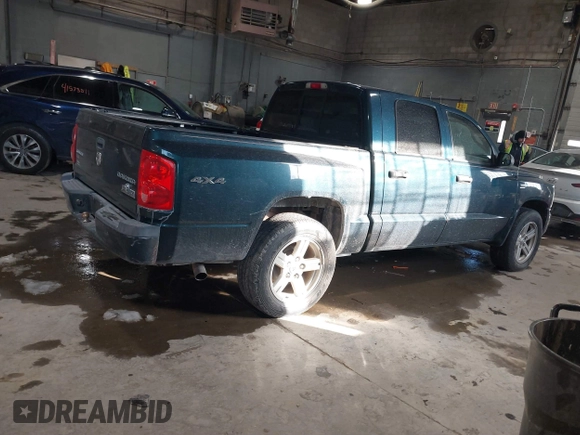 2011 Ram Dakota Bighorn/Lonestar with VIN 1D7RW3GP4BS636444, listed as a IAAI auction lot 41588605 with 119,173 mi miles. Bid and sale history available at carsss.com. Image 13.