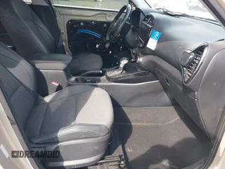 2020 Kia Soul EX with VIN KNDJ33AU5L7073908, listed as a IAAI auction lot 41816282 with 53,002 mi miles. Bid and sale history available at carsss.com. Image 5.