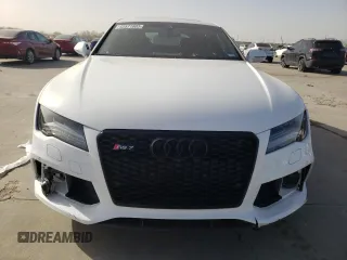 2015 Audi RS 7 Prestige z VIN WUAW2AFC1FN900724, wystawiony jako Copart lot #42571003 z przebiegiem 80 626 mil mil oraz . Historia ofert i sprzedaży dostępna na DreamBid. Obrazek 5.
