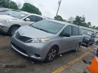 2014 Toyota Sienna LE AAS с VIN 5TDKK3DC6ES424568, выставлен на аукционе IAAI как лот 42067795 с пробегом 148 218 миль миль и . История ставок и продаж доступна на DreamBid. Изображение 17.