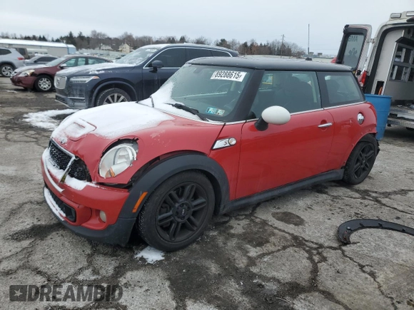 2013 MINI Hardtop S with VIN WMWSV3C56DT389389, listed as a Copart auction lot 89288615 with 85,001 mi miles and Salvage title. Bid and sale history available at DreamBid. Image 1.