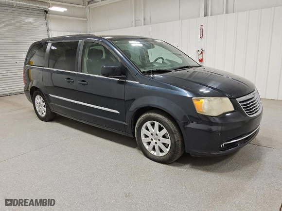 2014 Chrysler Town & Country Touring with VIN 2C4RC1BGXER394862, listed as a Copart auction lot 51532375 with 177,712 mi miles and Clean Title. Bid and sale history available at carsss.com. Image 4.
