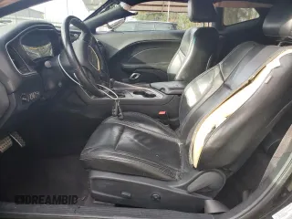 2017 Dodge Challenger SXT z VIN 2C3CDZAG3HH607149, wystawiony jako Copart lot #81941844 z przebiegiem 141 536 mil mil oraz Szkoda całkowita • Salvage title. Historia ofert i sprzedaży dostępna na DreamBid. Obrazek 7.