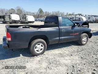 1997 Dodge Dakota z VIN 1B7FL26X0VS281035, wystawiony jako Copart lot #49687855 z przebiegiem 267 422 mil mil oraz Szkoda całkowita • Salvage title. Historia ofert i sprzedaży dostępna na DreamBid. Obrazek 3.