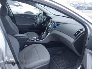 2011 Hyundai Sonata GLS with VIN 5NPEB4AC8BH063854, listed as a IAAI auction lot 41195819 with 181,700 mi miles. Bid and sale history available at carsss.com. Image 5.