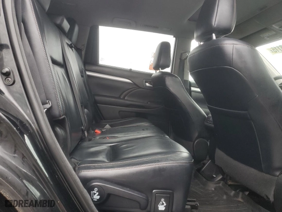 2018 Toyota Highlander SE with VIN 5TDJZRFH7JS546854, listed as a Copart auction lot 44888115 with 192,997 mi miles and Clean Title. Bid and sale history available at carsss.com. Image 11.