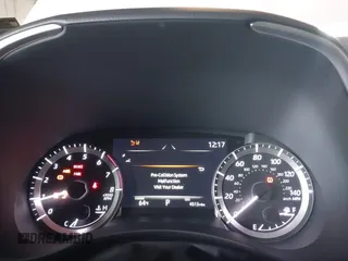 2023 Toyota Highlander L z VIN 5TDKDRBH9PS039746, wystawiony jako IAAI lot #42235258 z przebiegiem 4 513 mil mil oraz . Historia ofert i sprzedaży dostępna na DreamBid. Obrazek 7.