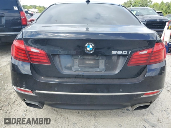 2015 BMW 5 Series 550i z VIN WBAKN9C5XFD960897, wystawiony jako Copart lot #68175054 z przebiegiem 164 761 mil mil oraz Czysty tytuł • Clean title. Historia ofert i sprzedaży dostępna na DreamBid. Obrazek 6.