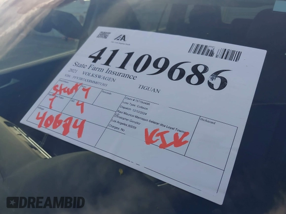 2021 Volkswagen Tiguan SE with VIN 3VV3B7AX8MM071303, listed as a IAAI auction lot 41109686 with 40,684 mi miles and . Bid and sale history available at DreamBid. Image 17.