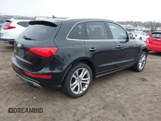2015 Audi SQ5 Premium Plus with VIN WA1CGAFP4FA118102, listed as a IAAI auction lot 41369812 with 95,229 mi miles. Bid and sale history available at carsss.com. Image 4.