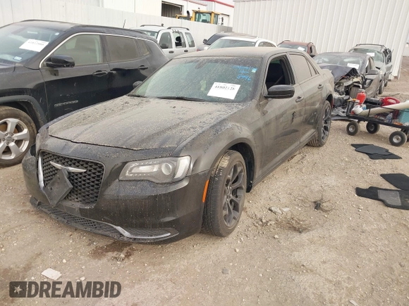 2019 Chrysler 300 Touring with VIN 2C3CCAAG8KH728996, listed as a IAAI auction lot 41802128 with 63,293 mi miles. Bid and sale history available at carsss.com. Image 17.