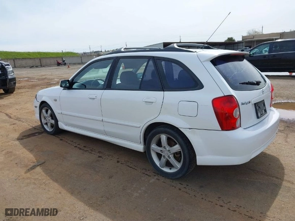 2002 Mazda Protege5 with VIN JM1BJ245521616216, listed as a IAAI auction lot 41835519 with 179,620 mi miles. Bid and sale history available at carsss.com. Image 3.