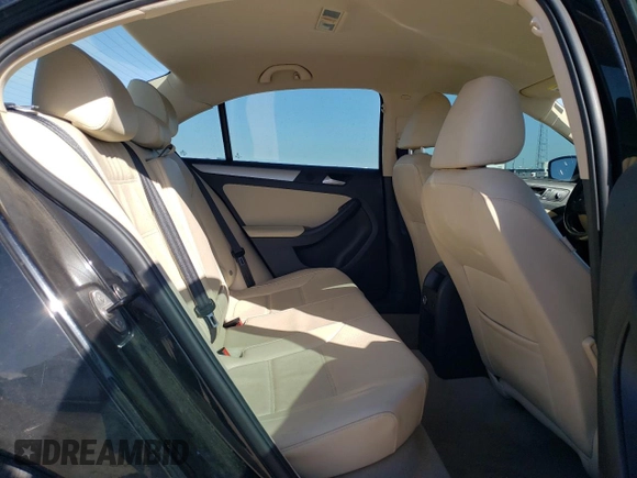 2013 Volkswagen Jetta SE with VIN 3VWDX7AJ3DM451839, listed as a Copart auction lot 49846465 with 120,376 mi miles and Salvage title. Bid and sale history available at DreamBid. Image 10.