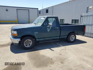 1995 Ford F-150 z VIN 1FTDF15Y7SLB74718, wystawiony jako Copart lot #61519405 z przebiegiem 247 812 mil mil oraz Czysty tytuł • Clean title. Historia ofert i sprzedaży dostępna na DreamBid. Obrazek 1.