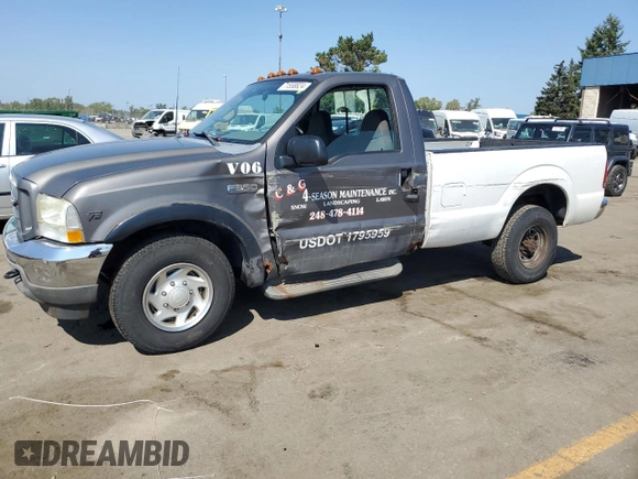 2002 Ford Super Duty F-250 XL with VIN 1FTNF20L82EC05758, listed as a Copart auction lot 71558824 with 134,922 mi miles and Non Repairable. Bid and sale history available at carsss.com. Image 1.