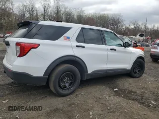 2022 Ford Police Interceptor Utility z VIN 1FM5K8AW1NNA02279, wystawiony jako Copart lot #51058345 z przebiegiem 51 337 mil mil oraz Czysty tytuł • Clean title. Historia ofert i sprzedaży dostępna na DreamBid. Obrazek 3.