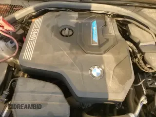 2022 BMW 3 Series 330e с VIN 3MW5P7J05N8C64284, выставлен на аукционе Copart как лот 47860785 с пробегом 45 901 миль миль и Списание • Salvage title. История ставок и продаж доступна на DreamBid. Изображение 13.