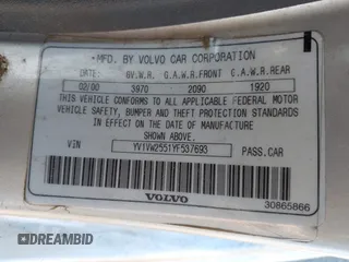 2000 Volvo V40 z VIN YV1VW2551YF537693, wystawiony jako IAAI lot #42148590 z przebiegiem 162 726 mil mil oraz . Historia ofert i sprzedaży dostępna na DreamBid. Obrazek 9.
