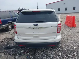 2013 Ford Explorer XLT with VIN 1FM5K7D95DGA16558, listed as a IAAI auction lot 42078683 with 171,538 mi miles and . Bid and sale history available at carsss.com. Image 16.