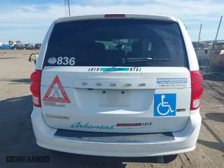 2019 Dodge Grand Caravan SE with VIN 2C7WDGBG7KR808178, listed as a IAAI auction lot 39601907 with 128,458 mi miles. Bid and sale history available at carsss.com. Image 16.