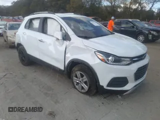 2020 Chevrolet Trax LT with VIN KL7CJPSB3LB001294, listed as a IAAI auction lot 40784215 with 55,484 mi miles. Bid and sale history available at carsss.com. Image 1.
