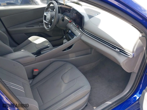 2024 Hyundai Elantra SEL with VIN KMHLM4DG8RU648736, listed as a IAAI auction lot 42030212 with 37,561 mi miles. Bid and sale history available at carsss.com. Image 5.