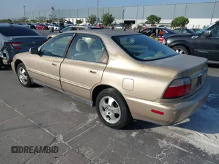 1997 Honda Accord Special Edition с VIN 1HGCD560XVA153364, выставлен на аукционе IAAI как лот 42428850 с пробегом 146 538 миль миль и . История ставок и продаж доступна на DreamBid. Изображение 3.