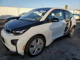 2016 BMW i3 with VIN WBY1Z4C53GV505549, listed as a Copart auction lot 83379764 with 34,604 mi miles and Salvage Title. Bid and sale history available at carsss.com. Image 1.