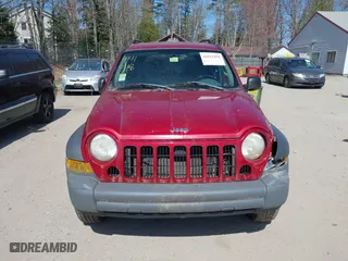 2007 Jeep Liberty Sport with VIN 1J4GL48K67W646261, listed as a IAAI auction lot 41913458 with 204,553 mi miles. Bid and sale history available at carsss.com. Image 12.