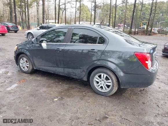 2014 Chevrolet Sonic LT with VIN 1G1JC5SH8E4234634, listed as a IAAI auction lot 41464054 with 117,113 mi miles. Bid and sale history available at carsss.com. Image 3.