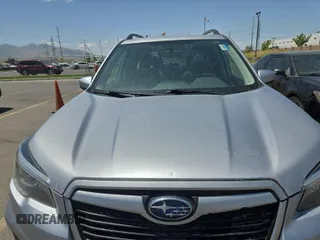 2019 Subaru Forester Premium with VIN JF2SKAGC7KH552139, listed as a IAAI auction lot 42566945 with 204,278 mi miles and . Bid and sale history available at DreamBid. Image 44.