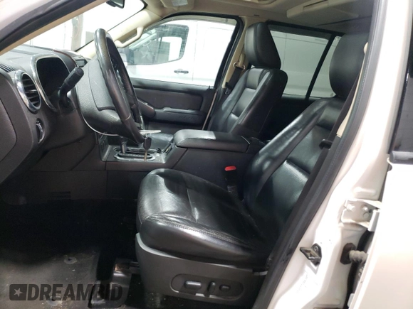 2010 Ford Explorer Limited z VIN 1FMEU7F80AUA98632, wystawiony jako Copart lot #58620705 z przebiegiem 180 675 mil mil oraz Czysty tytuł • Clean title. Historia ofert i sprzedaży dostępna na DreamBid. Obrazek 7.