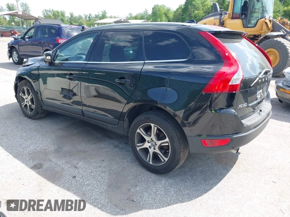 2013 Volvo XC60 T6 с VIN YV4902DZXD2445302, выставлен на аукционе IAAI как лот 42145755 с пробегом 115 547 миль миль и . История ставок и продаж доступна на DreamBid. Изображение 3.