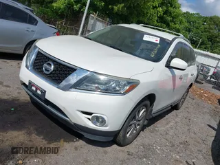 2014 Nissan Pathfinder SV with VIN 5N1AR2MN7EC624360, listed as a IAAI auction lot 42134538 with 167,492 mi miles. Bid and sale history available at carsss.com. Image 2.