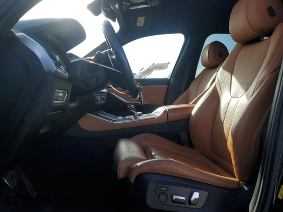2022 BMW X5 sDrive40i with VIN 5UXCR4C01N9L48915, listed as a Copart auction lot 48074965 with 36,945 mi miles and Salvage Title. Bid and sale history available at carsss.com. Image 7.