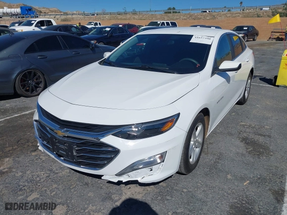 2020 Chevrolet Malibu LS with VIN 1G1ZC5STXLF147911, listed as a IAAI auction lot 41657390 with 61,932 mi miles. Bid and sale history available at carsss.com. Image 2.