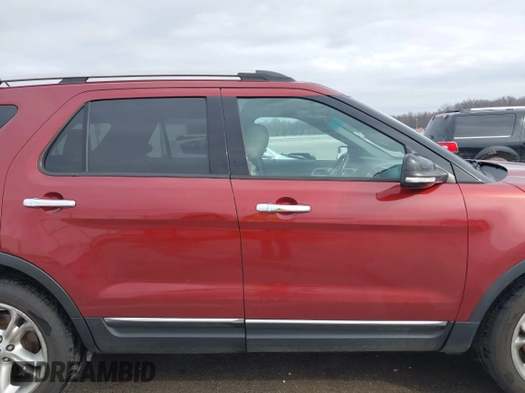 2014 Ford Explorer XLT with VIN 1FM5K8D83EGA68639, listed as a IAAI auction lot 41768529 with 176,579 mi miles and . Bid and sale history available at carsss.com. Image 14.