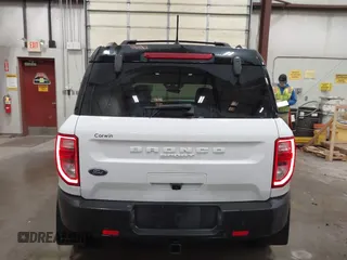 2021 Ford Bronco Sport Outer Banks z VIN 3FMCR9C61MRB05235, wystawiony jako IAAI lot #41726178 z przebiegiem 30 416 mil mil oraz . Historia ofert i sprzedaży dostępna na DreamBid. Obrazek 16.