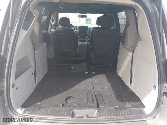2017 Dodge Grand Caravan SXT with VIN 2C4RDGCGXHR545752, listed as a IAAI auction lot 41812885 with 180,805 mi miles. Bid and sale history available at carsss.com. Image 8.