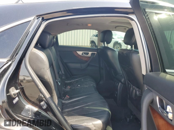 2013 Infiniti FX z VIN JN8CS1MW3DM170755, wystawiony jako Copart lot #61938535 z przebiegiem Nie podano mil oraz Szkoda całkowita • Salvage title. Historia ofert i sprzedaży dostępna na DreamBid. Obrazek 10.