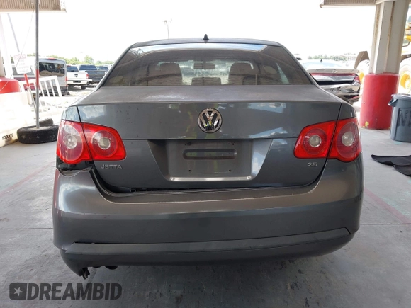 2007 Volkswagen Jetta 2.5 with VIN 3VWPF71K47M071552, listed as a IAAI auction lot 42536782 with 215,782 mi miles and . Bid and sale history available at DreamBid. Image 15.
