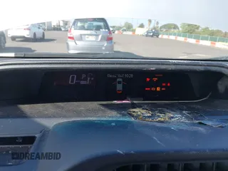 2015 Toyota Prius One z VIN JTDKDTB36F1578113, wystawiony jako IAAI lot #41302191 z przebiegiem 124 610 mil mil oraz . Historia ofert i sprzedaży dostępna na DreamBid. Obrazek 7.
