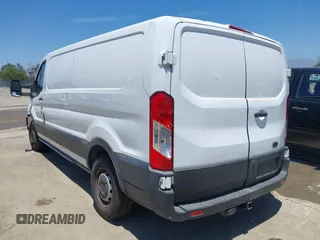 2021 Ford Transit Cargo с VIN 1FTBR1Y89MKA76356, выставлен на аукционе IAAI как лот 42468250 с пробегом 63 179 миль миль и . История ставок и продаж доступна на DreamBid. Изображение 3.