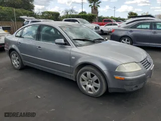 2001 Volkswagen Passat GLX with VIN WVWRH63B51P144541, listed as a Copart auction lot 50556665 with 107,049 mi miles and Clean Title. Bid and sale history available at carsss.com. Image 4.