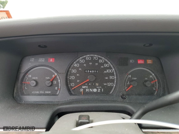 2000 Ford Crown Victoria with VIN 2FAFP73W6YX117101, listed as a Copart auction lot 66004304 with 124,011 mi miles and Clean Title. Bid and sale history available at carsss.com. Image 9.