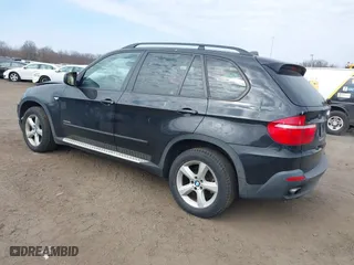 2009 BMW X5 30i with VIN 5UXFE43579L037535, listed as a IAAI auction lot 41715317 with 210,697 mi miles. Bid and sale history available at carsss.com. Image 3.