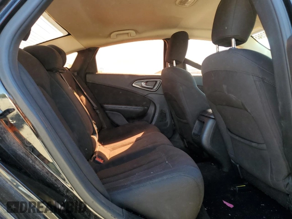 2015 Chrysler 200 Limited with VIN 1C3CCCAB1FN693585, listed as a Copart auction lot 50092965 with 135,648 mi miles and Salvage title. Bid and sale history available at DreamBid. Image 10.